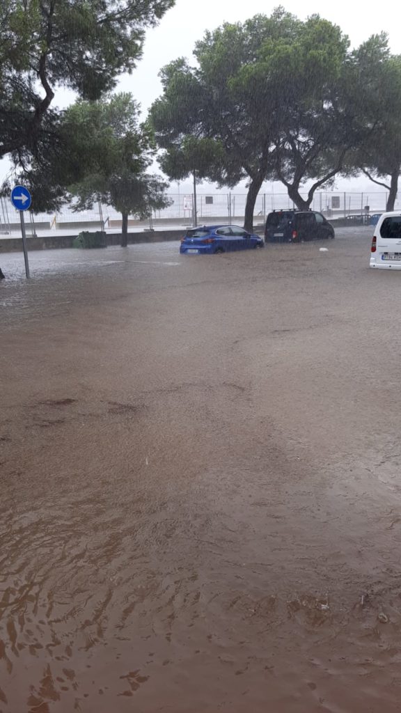 Ronda Miquel Massutí Alzamora amb el carrer Marina